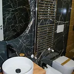 Futura Bed & Breakfast *